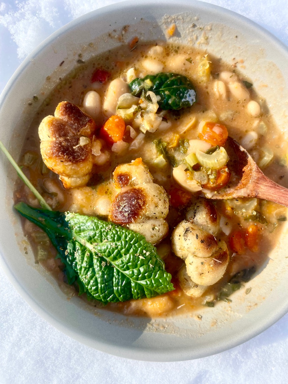 One Pot Easy Tuscan Ribollita Soup