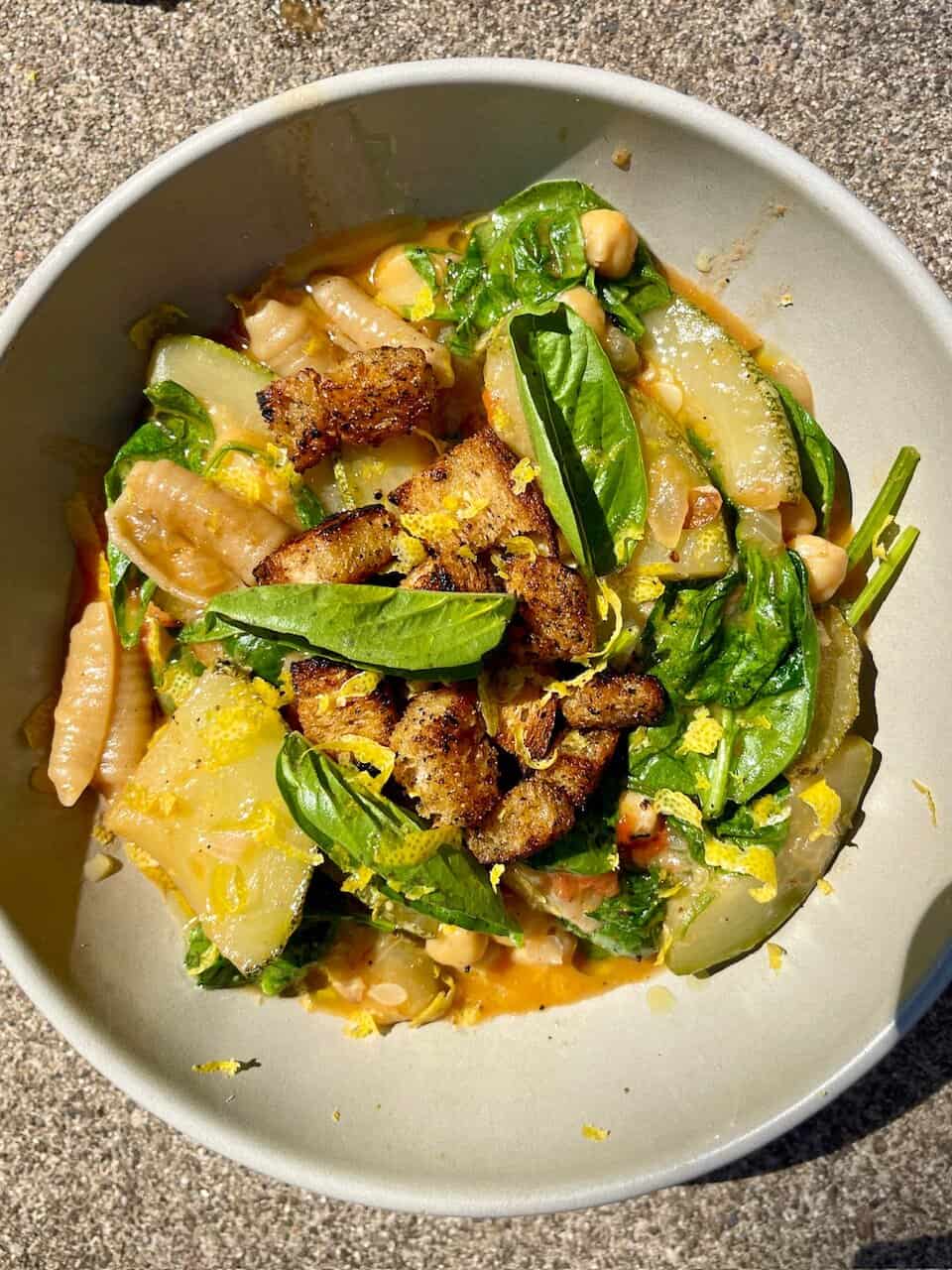 vegan-zucchini-chickpeas-summer-pasta-recipe