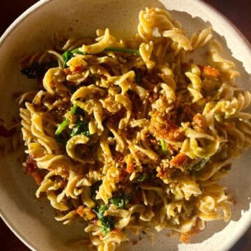 Easy Vegan Cashew Basil Pesto (Chickpea Fusili)